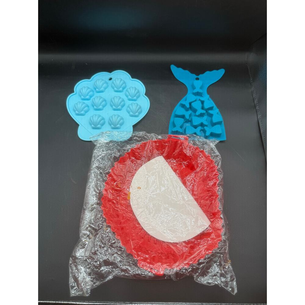 Lot of 3 Aquatic-Shaped Candy Trays – Silicone (Used)